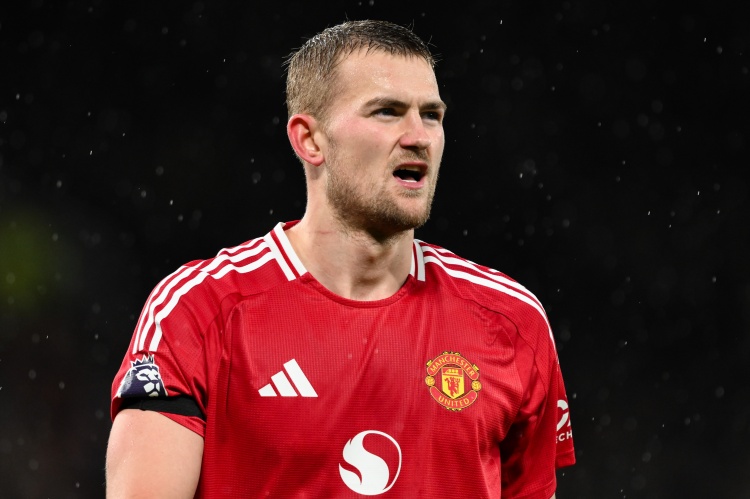 星空体育官网-德里赫特谈对阵阿森纳：希望能获胜，然后与球迷们一起庆祝