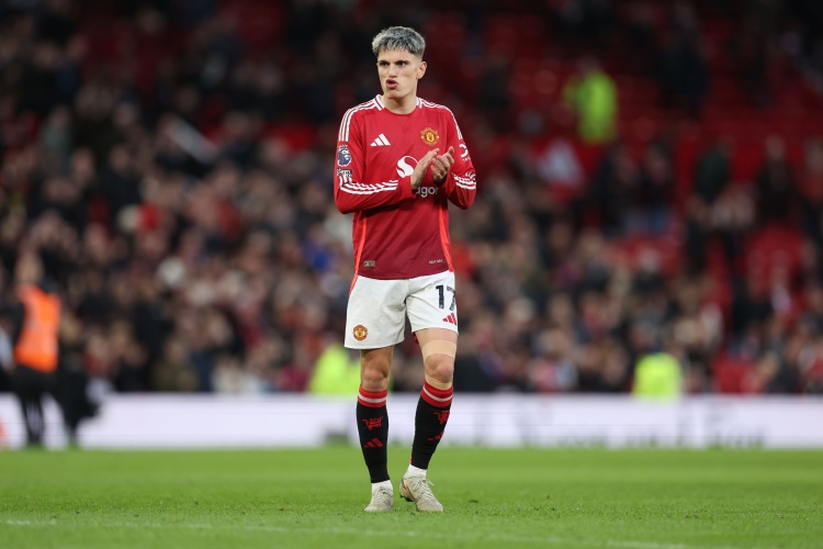 星空体育官网-记者：加纳乔只想在新赛季穿上蓝军球衣，将继续等待切尔西