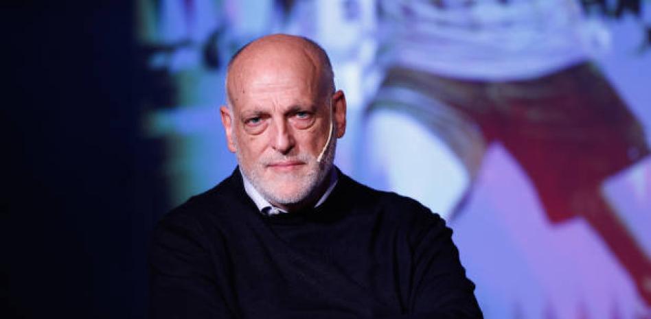 星空体育-西体育理事会正审议对特巴斯的罢免申请，其被指泄露巴萨机密