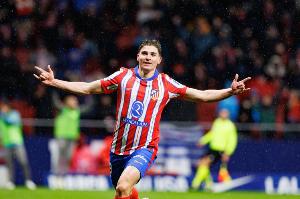 星空体育-六台记者：拜仁、利物浦、阿森纳有意阿尔瓦雷斯，下周开始谈判