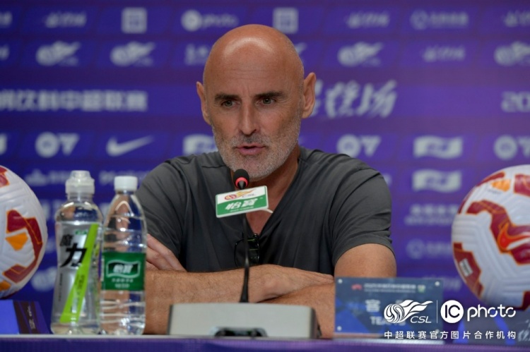 星空体育-穆斯卡特：很遗憾在面对对手的猛攻时，我们没有做好应对