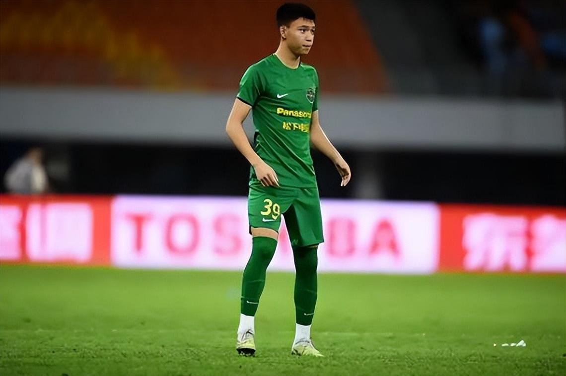 星空体育-意外！他是亚足联唯一点名表扬的U23国足球员，球迷：他实至名归